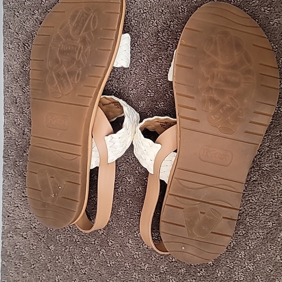 Like New Korks Strap Adjustable Sandals White 9M - Picture 2 of 2